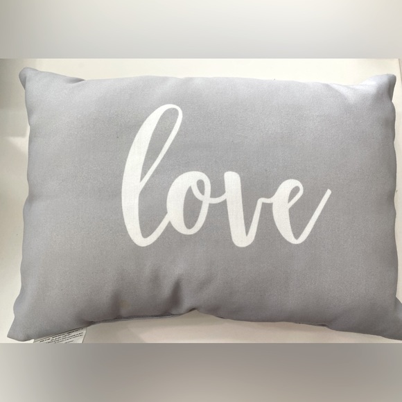 Gray White Farmhouse Shabby-Chic Rectangular Love Accent Throw Pillow 18 x 12 - Picture 1 of 4